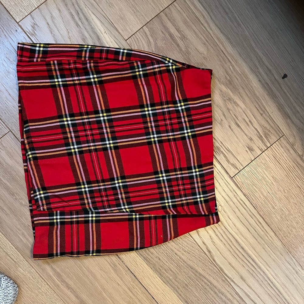 Stripped mini skirt